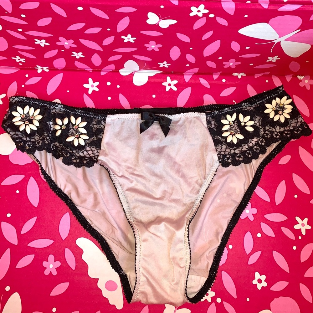 Very sexy VS panty with rhinestones